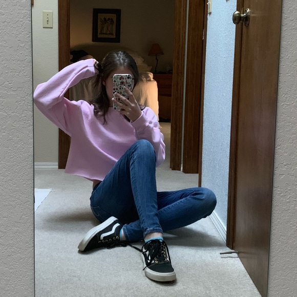 Tops - Gold Rush Light Pink Cropped Pullover